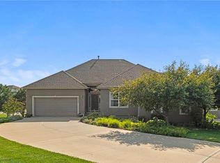21942 W 116th Ter, Olathe, KS 66061
