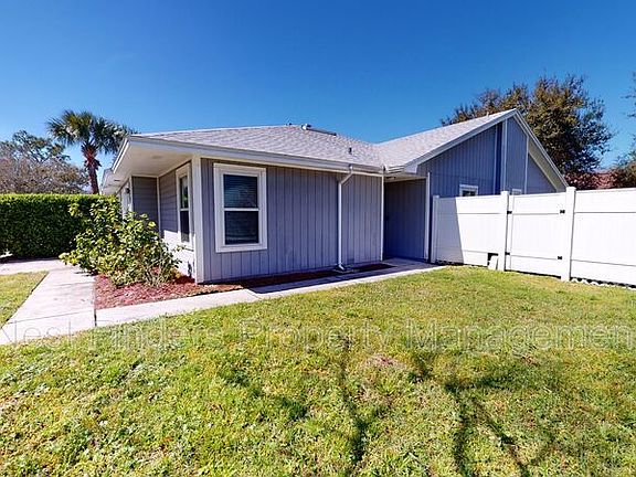 3rd image of 133 Las Palmas Ln