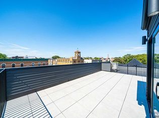 250 Van Horne St, Jersey City, NJ 07304