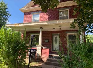 409 S Adams St, Burlington, IA 52601