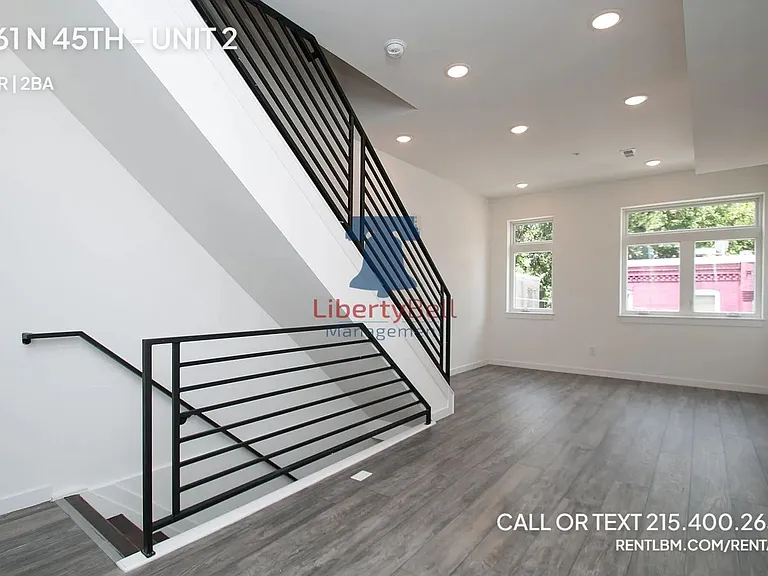 961 45th St — Photo 6