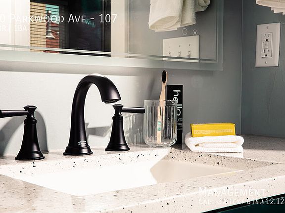 4th image of 40 Parkwood Ave Unit 107