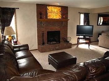 3rd image of 9843 E Oakridge Dr