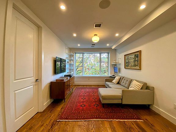 2nd image of 366 Gates Ave #4A