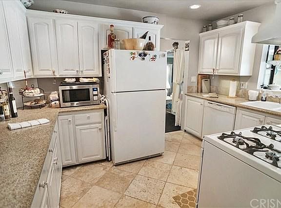 5th image of 1336 N Orchard Dr