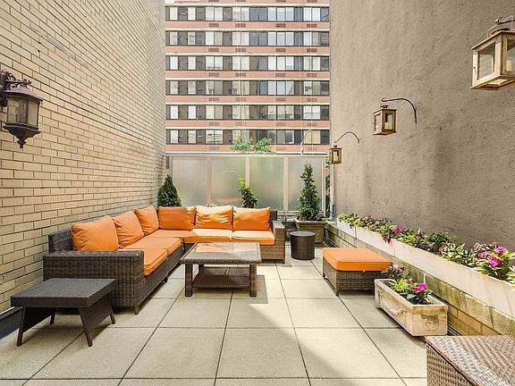 2nd image of 370 E 76th St APT A206