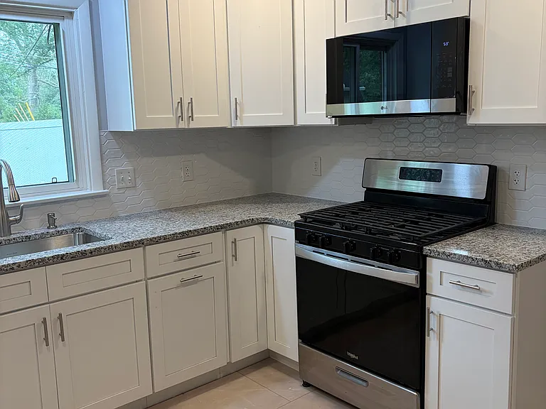 68 Millbrook Dr — Photo 3