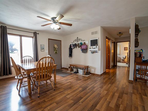 5th image of 204 N Vine St