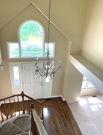 3rd image of 140 Knobb Hill Ln