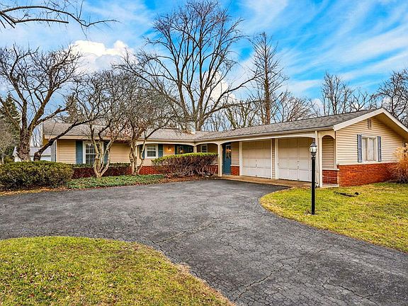 2nd image of 4260 Darbyshire Ct