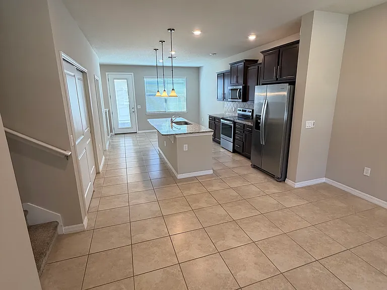 5044 Caspian St — Photo 6