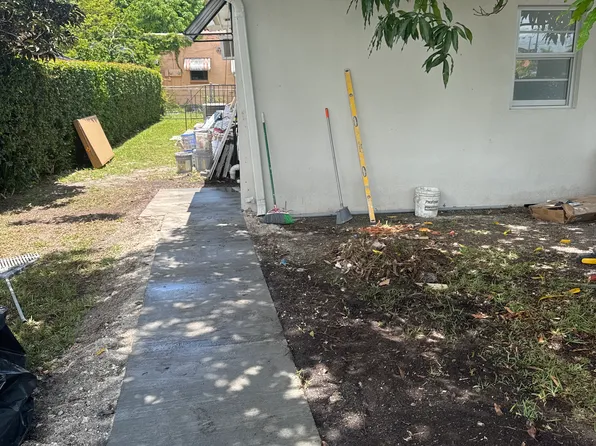 5591 SW 7th St, Miami, FL 33134