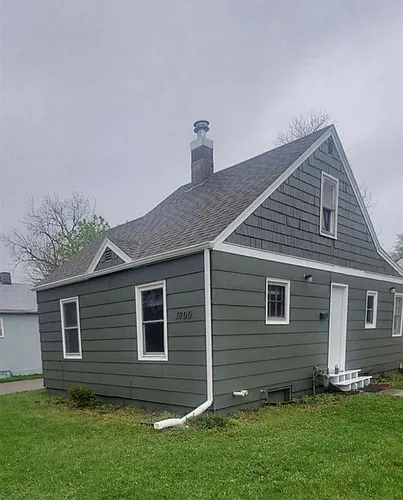 1400 W 33rd St Photo 1
