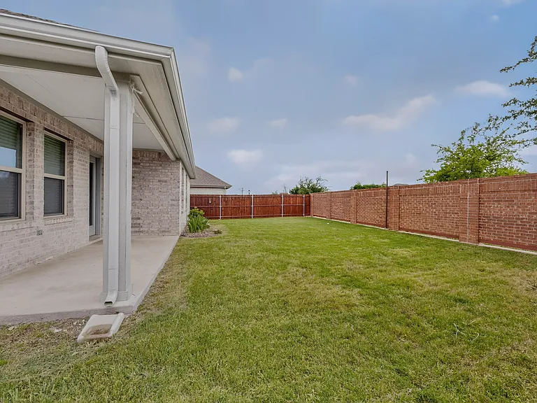 4009 Mockingbird Ln — Photo 40