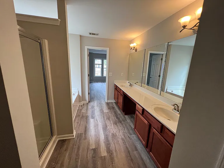 5795 Crestwick Way — Photo 16