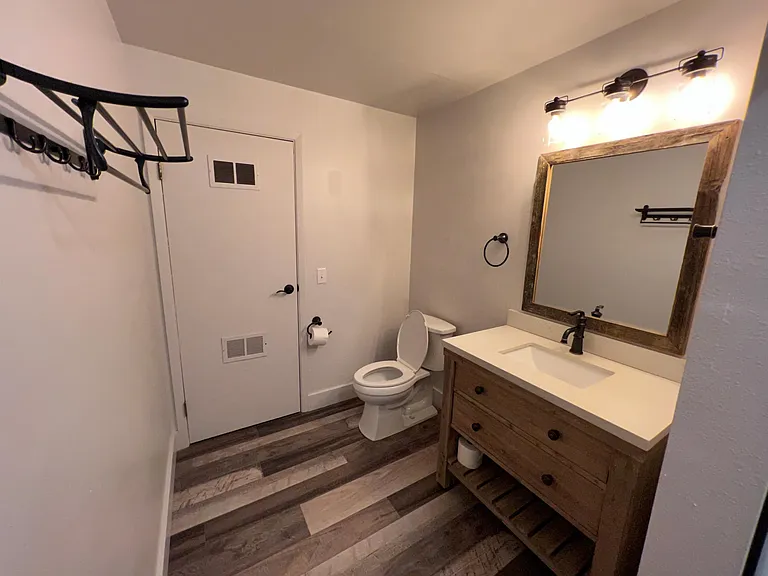 7155 Sypes Canyon Rd — Photo 25