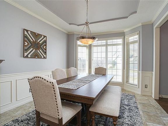 5th image of 1029 NE Serenity Ln