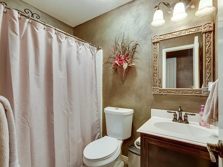 5150 Mimi Ct — Photo 10