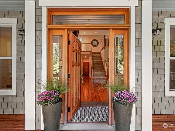 5th image of 10414 NE Cummings Court