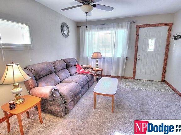 3rd image of 158 North Dr
