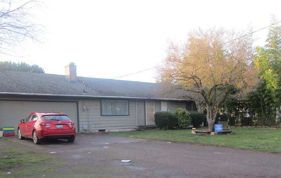 1st image of 5906 NE 131st Ave