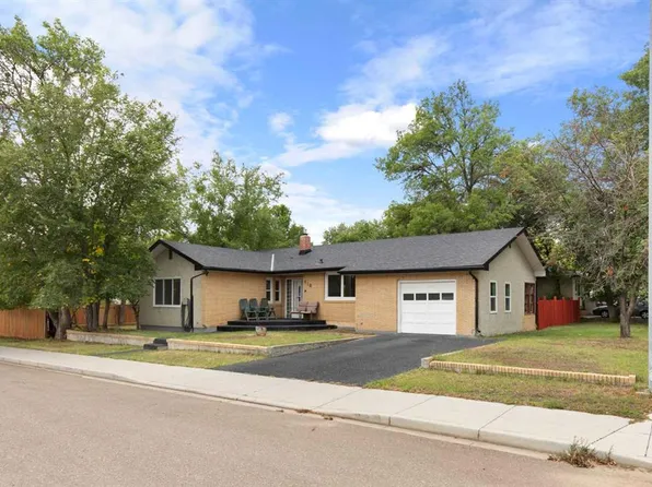 410 E 4th Ave SW, Medicine Hat, AB T1A 4Z9