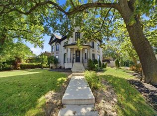 347 Queen St S, Hamilton, ON L8P 3T8