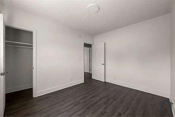 14626 Blythe St #10 — Photo 17