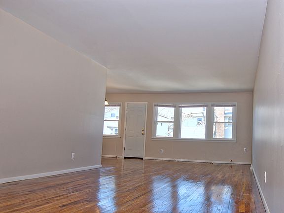 4th image of 5746 225th St #1