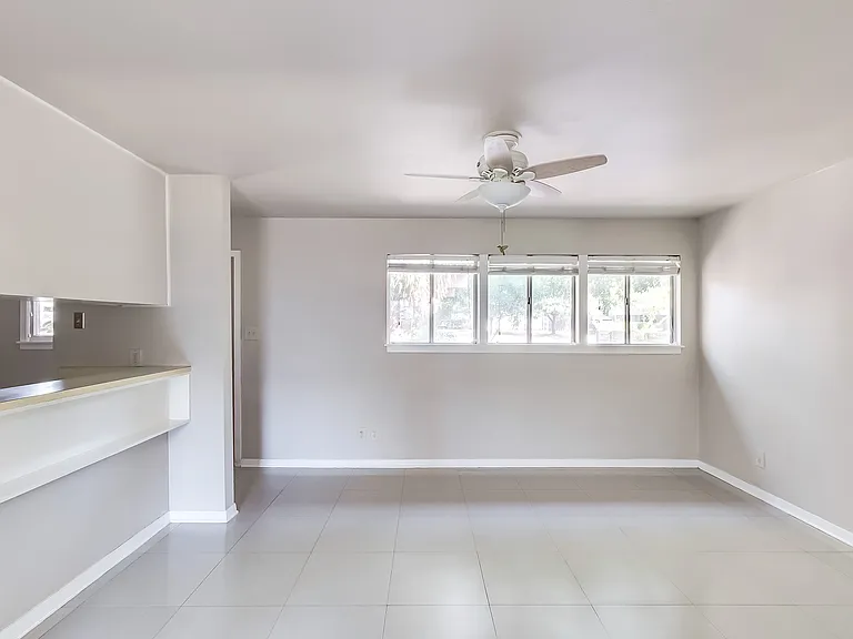501 Krebs Ln — Photo 10