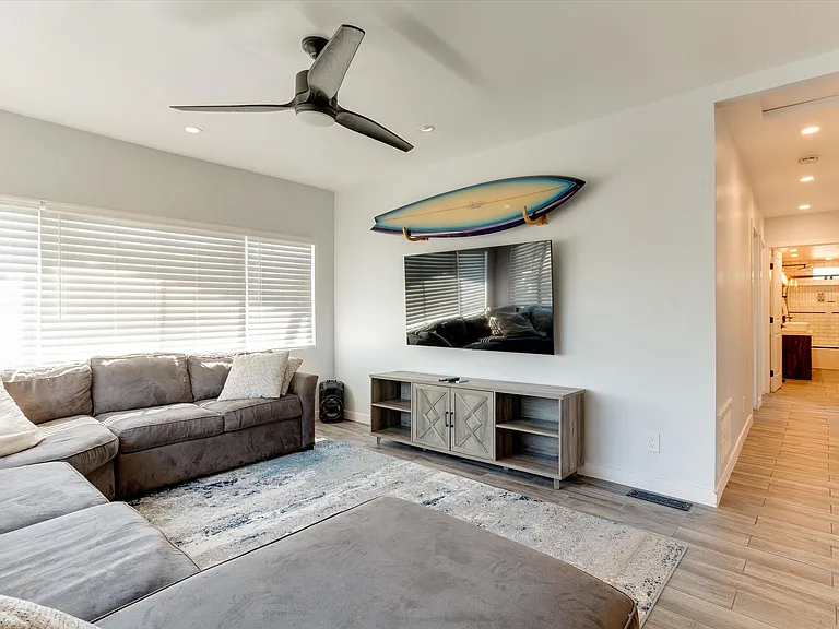6108 Springvale Dr — Photo 5