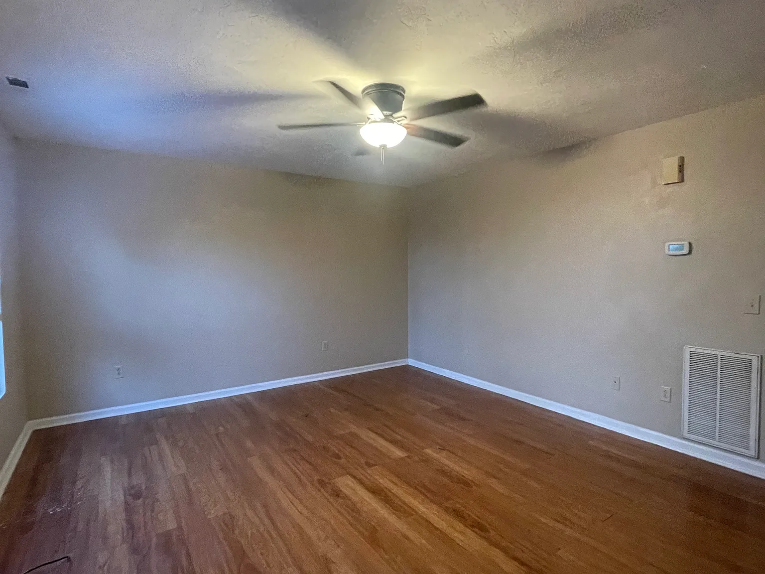 2 bed, 2.5 bath, $1,250 — Photo 2