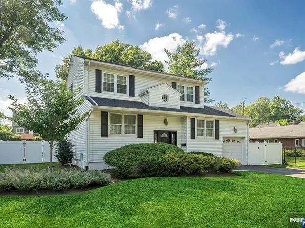 44 Pavonia Ave, Emerson, NJ 07630