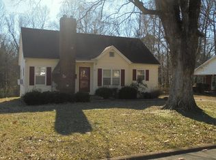 805 Alexander St, Paris, TN 38242