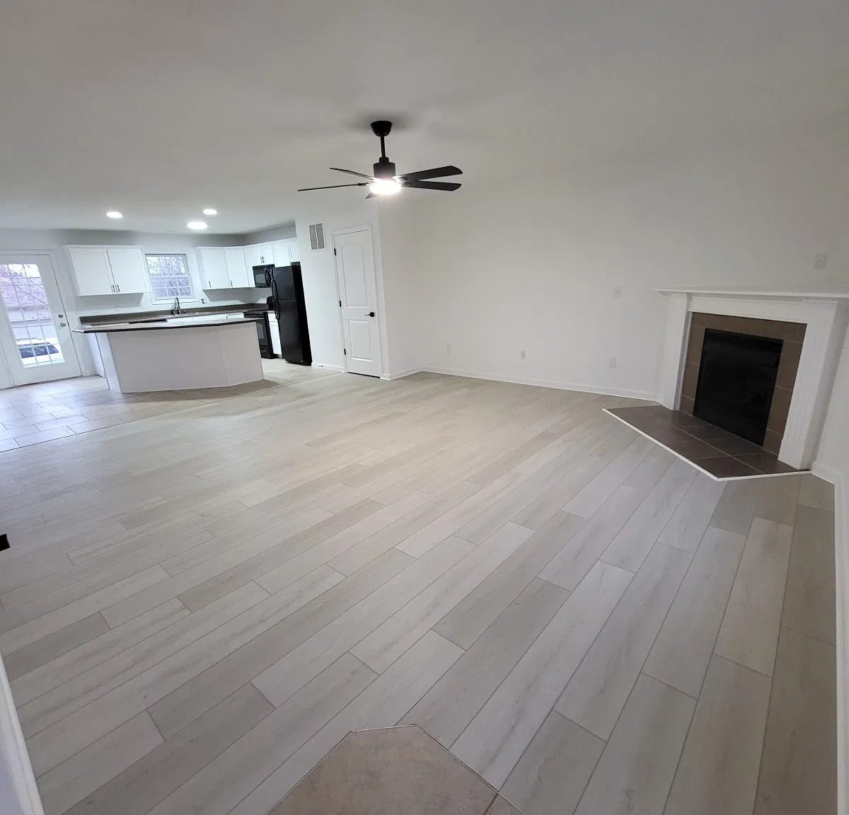 3 bed, 2.5 bath, 2250 sqft, $2,495 — Photo 1