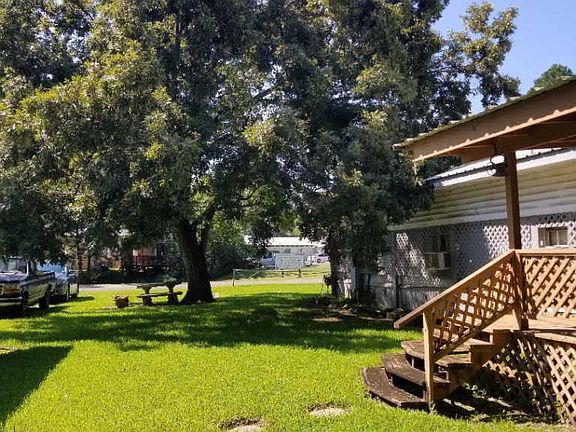 4th image of 1048 Vermillion St