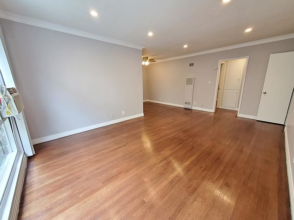 3rd image of 8540 Saturn St