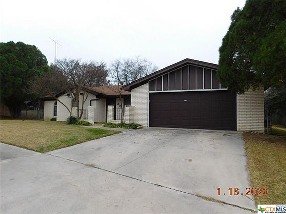3rd image of 406 Cottonwood Dr
