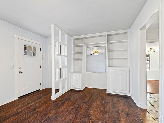 3rd image of 1631 E Hayes St
