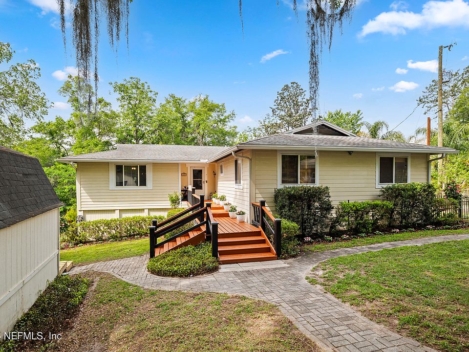 1st image of 212 WESLEY Road