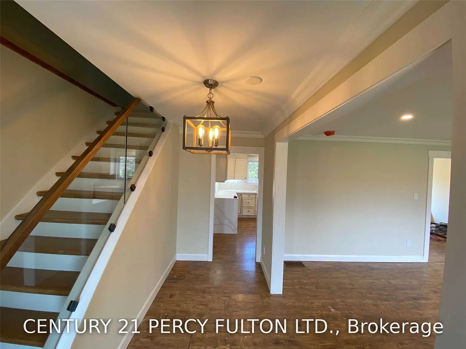 4 bed, $3,400 — Photo 2