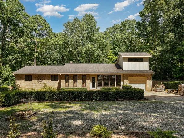 1150 Rollins Mill Rd, Holly Springs, NC 27540
