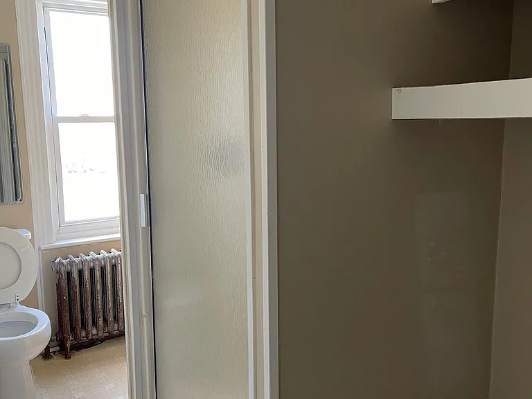 131 Bern St #2F — Photo 5
