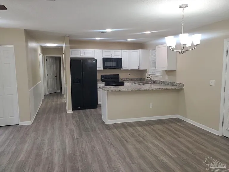 1026 Northview Dr — Photo 4