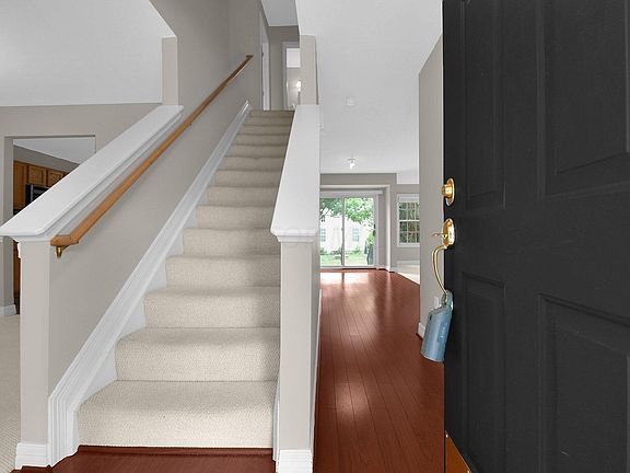 3rd image of 7325 Trillium Dr