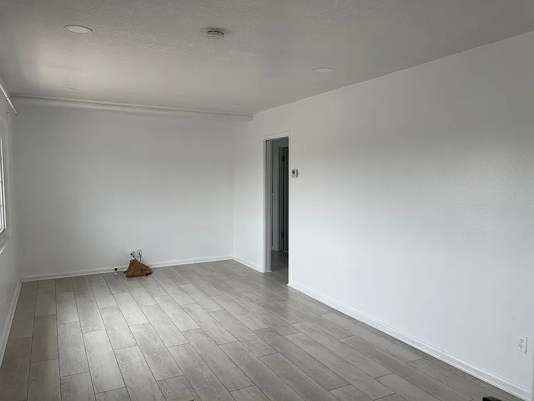 7262 Stanford Ave — Photo 6