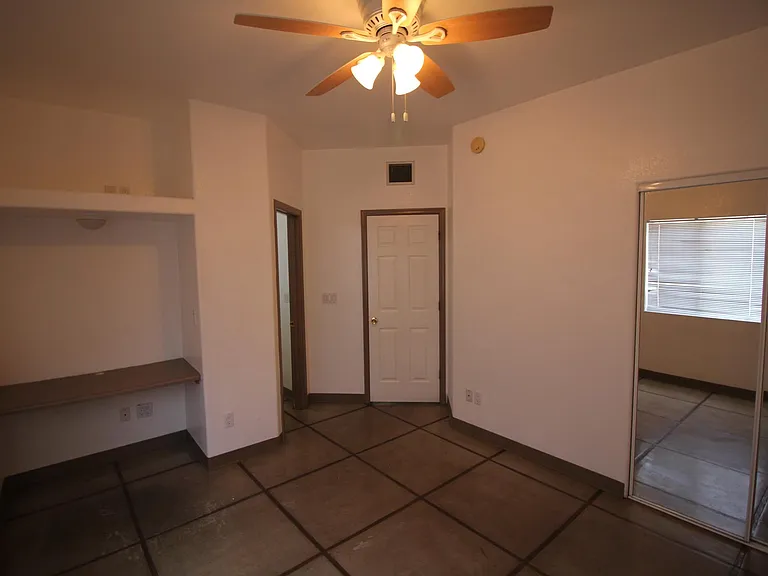 930 E Adelaide Dr #1 — Photo 11