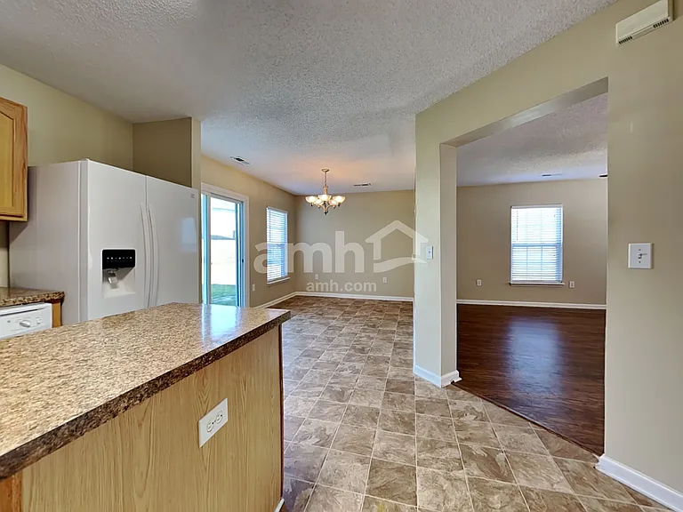 5006 Athol St — Photo 4