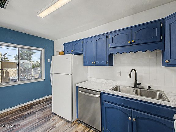 5th image of 214 W Palmdale St