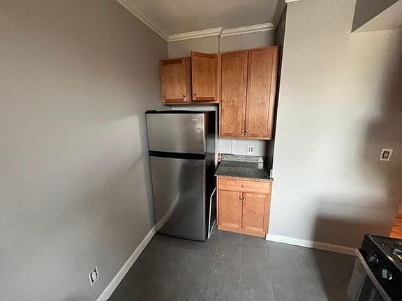 2nd image of 1910 Tower Grove Ave #1